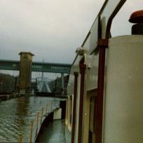 Ronquieres, mit Heck des Niedersachsen 7